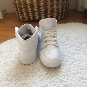 nike air jordan mids